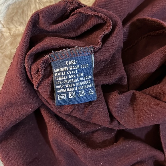 Ralph Lauren Sport Maroon V-Neck With Blue Trim Lightweight Tee - Size XS - Picture 5 of 5